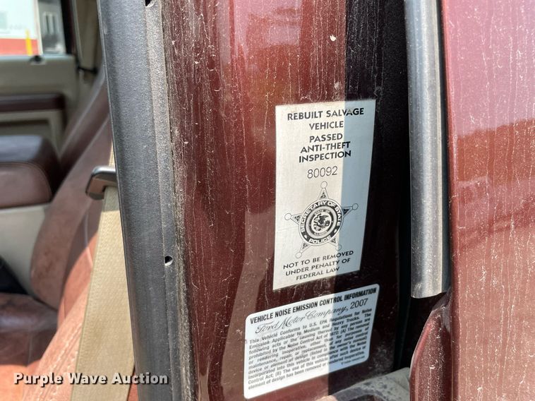 image for item JL9811 2008 Ford F450 Super Duty Lariat  Crew Cab flatbed truck