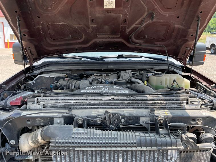 image for item JL9811 2008 Ford F450 Super Duty Lariat  Crew Cab flatbed truck