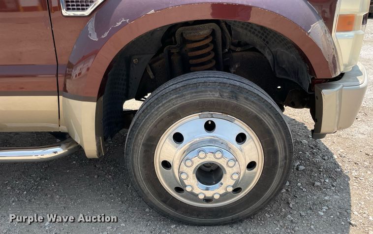 image for item JL9811 2008 Ford F450 Super Duty Lariat  Crew Cab flatbed truck