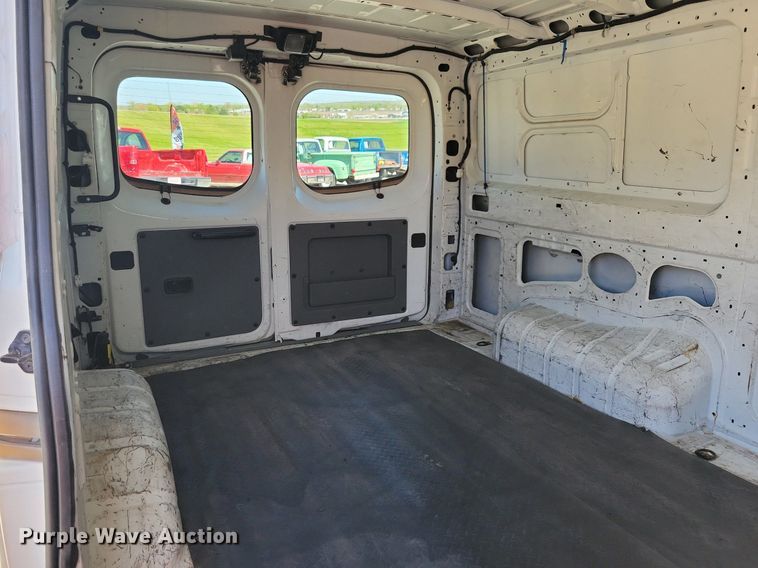 image for item JO9102 2016 Nissan NV 2500HD  van