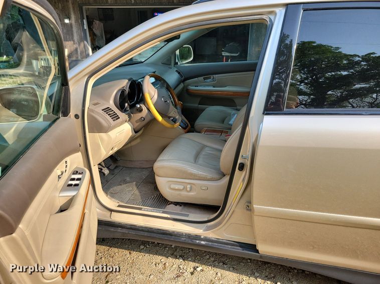 image for item JO9142 2004 Lexus RX 330  SUV