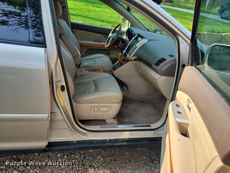 image for item JO9142 2004 Lexus RX 330  SUV
