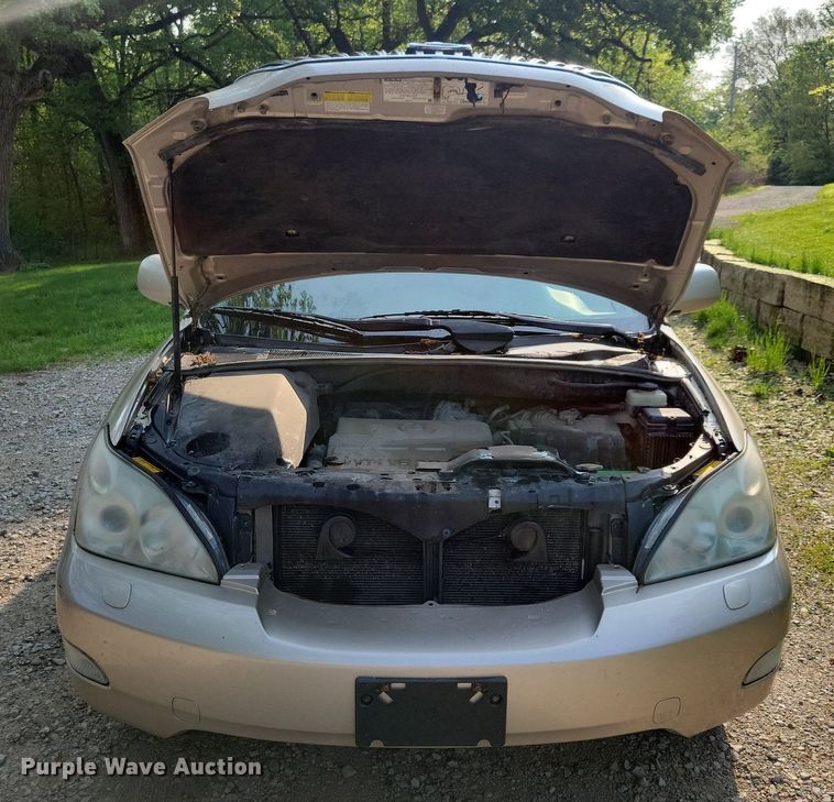 image for item JO9142 2004 Lexus RX 330  SUV