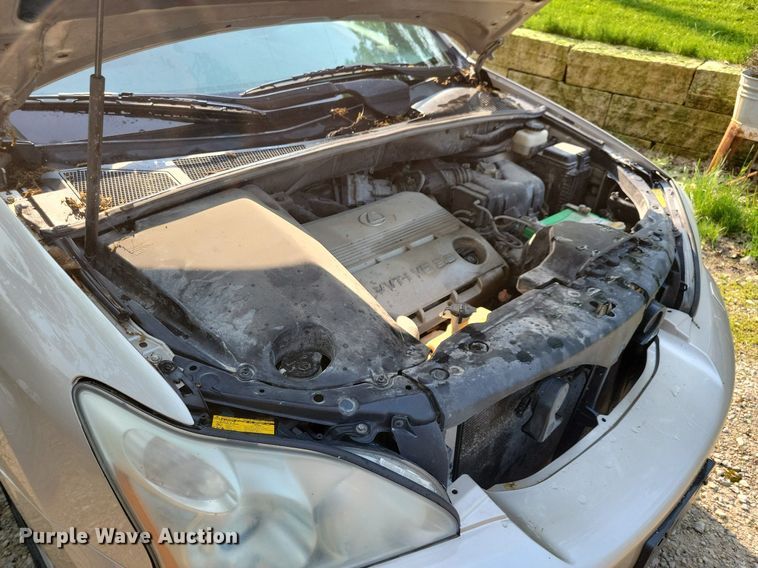 image for item JO9142 2004 Lexus RX 330  SUV