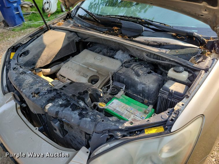 image for item JO9142 2004 Lexus RX 330  SUV