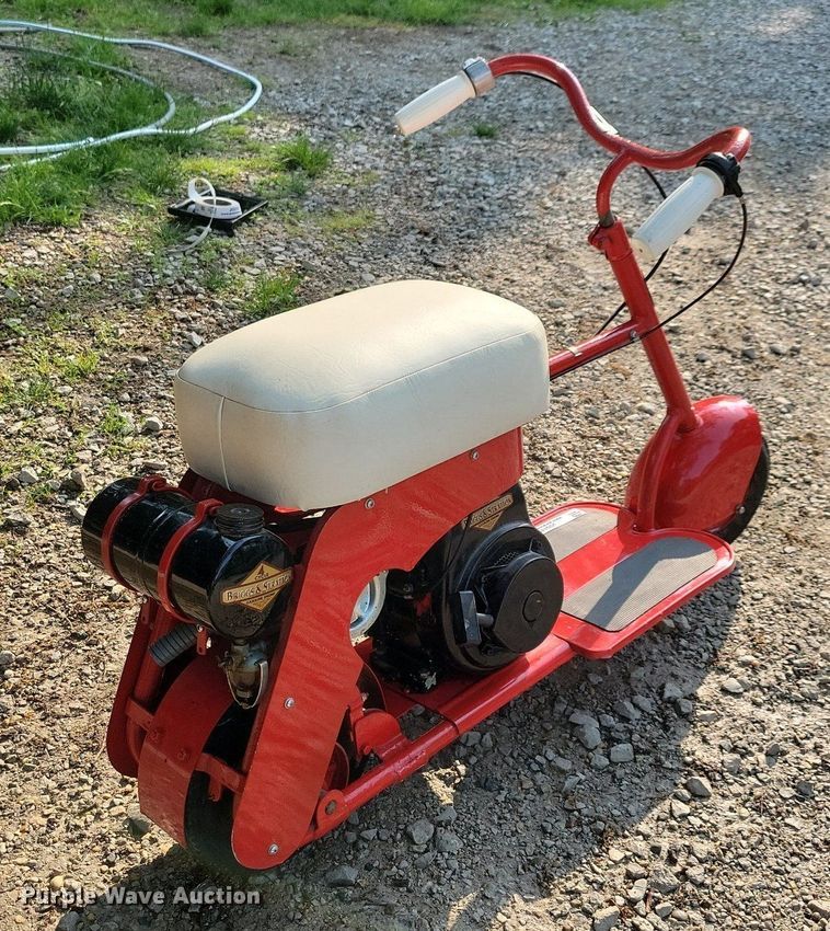 image for item JO9143 Hiawatha Doodle Bug Super  scooter