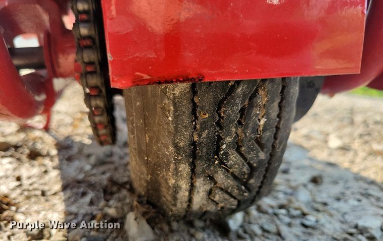 image for item JO9143 Hiawatha Doodle Bug Super  scooter