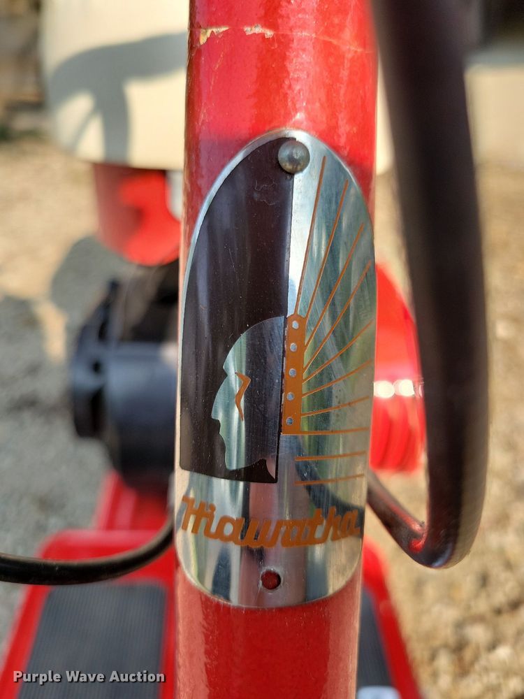 image for item JO9143 Hiawatha Doodle Bug Super  scooter