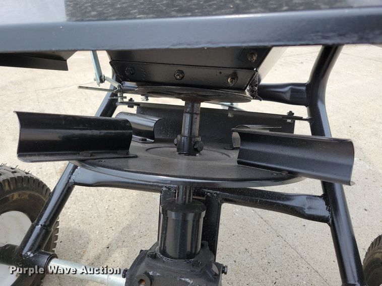 image for item JO9193 Spreader