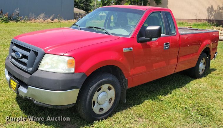 image for item JO9208 2005 Ford F150 XL  pickup truck