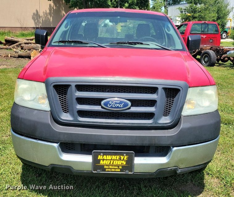 image for item JO9208 2005 Ford F150 XL  pickup truck