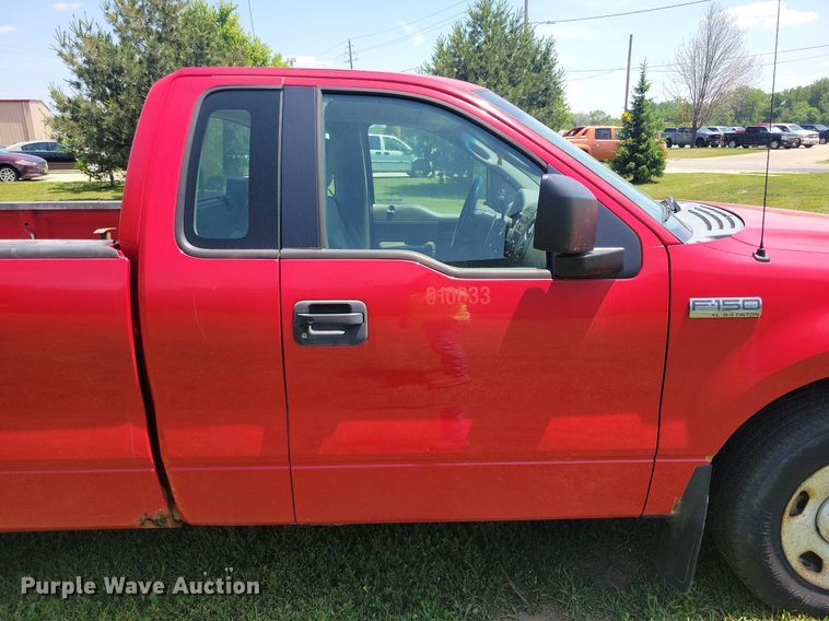 image for item JO9208 2005 Ford F150 XL  pickup truck