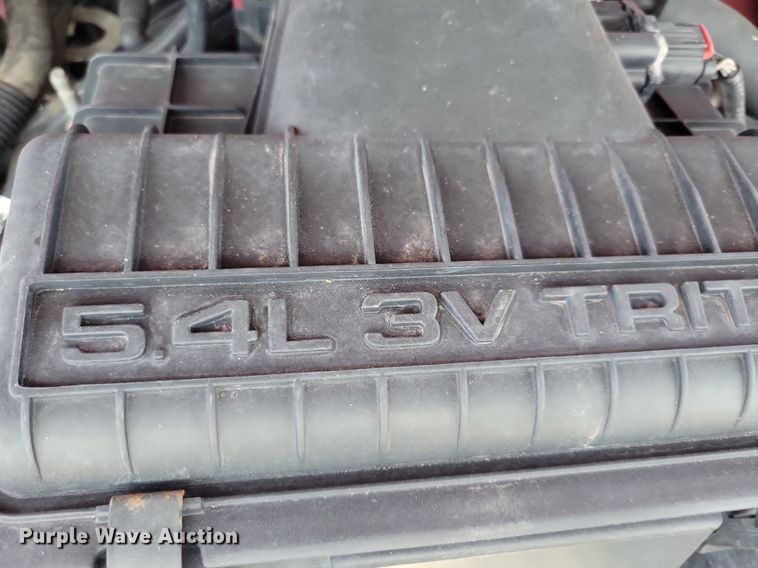 image for item JO9208 2005 Ford F150 XL  pickup truck