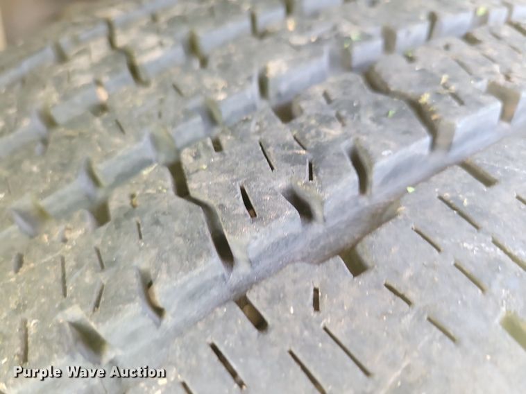 image for item JO9208 2005 Ford F150 XL  pickup truck