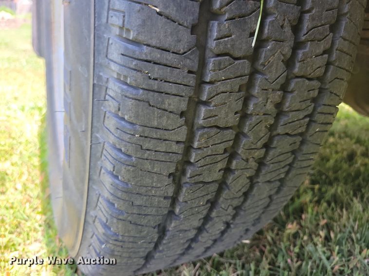 image for item JO9208 2005 Ford F150 XL  pickup truck