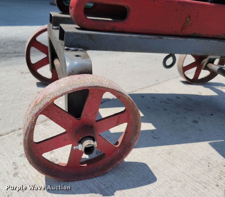 image for item JO9234 International Harvester LB  engine