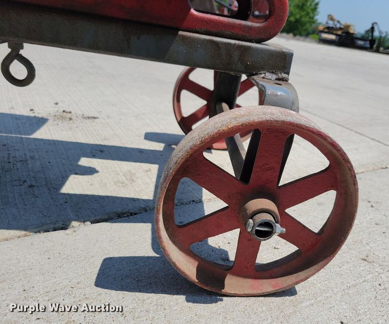 image for item JO9234 International Harvester LB  engine