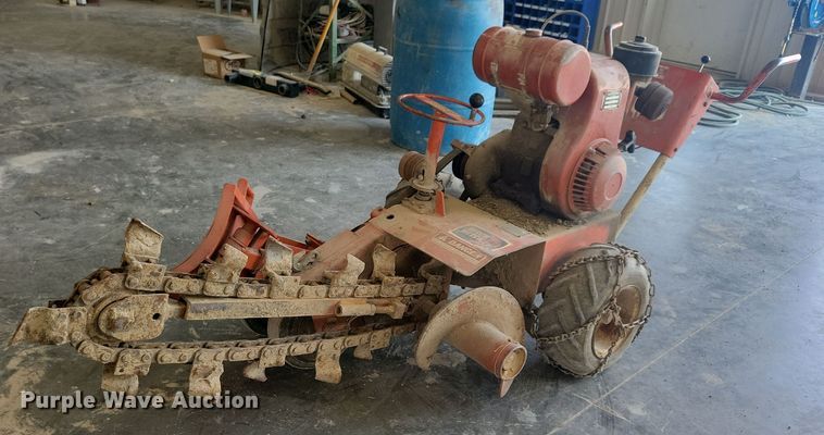 image for item JO9255 Ditch Witch C9  trencher