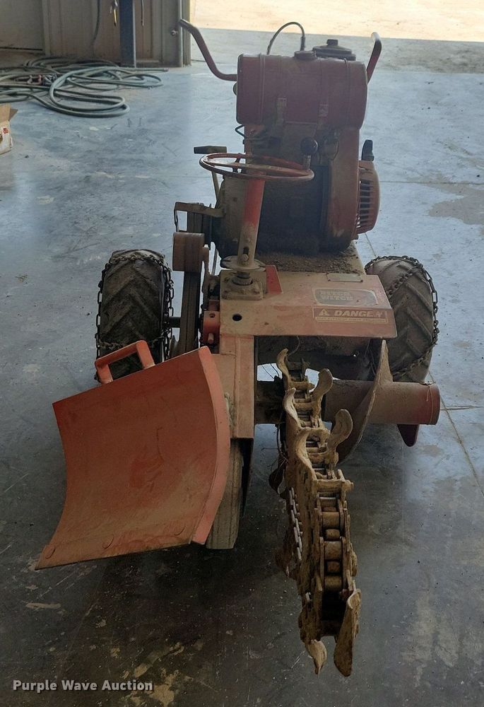 image for item JO9255 Ditch Witch C9  trencher
