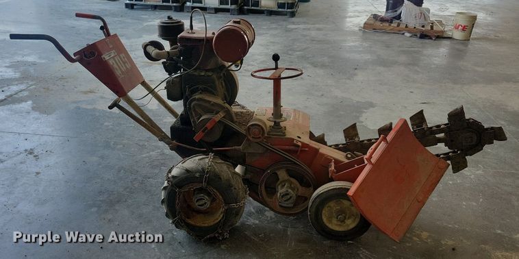 image for item JO9255 Ditch Witch C9  trencher