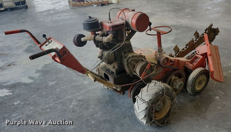 image for item JO9255 Ditch Witch C9  trencher