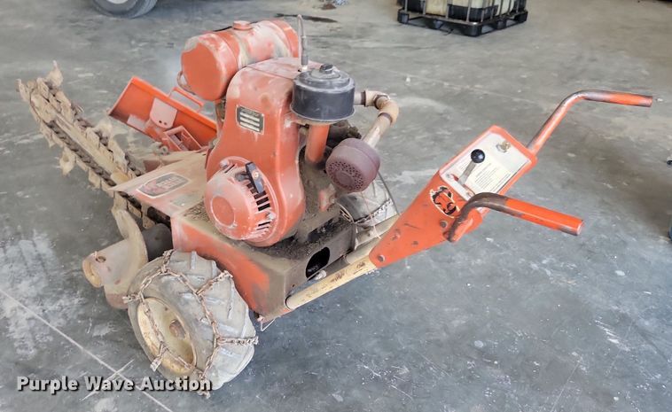 image for item JO9255 Ditch Witch C9  trencher
