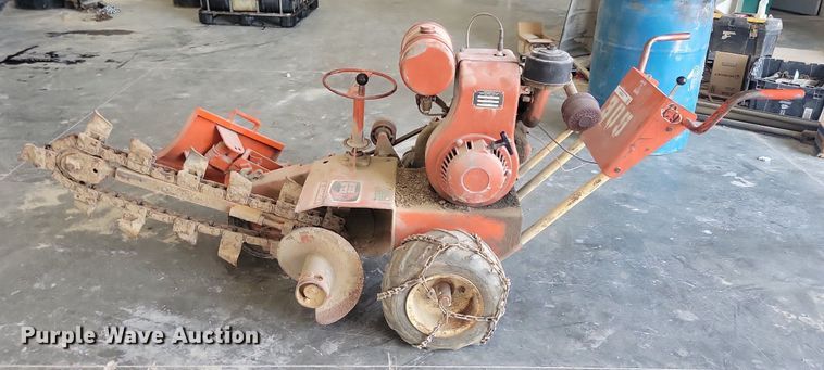image for item JO9255 Ditch Witch C9  trencher