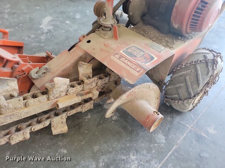 image for item JO9255 Ditch Witch C9  trencher
