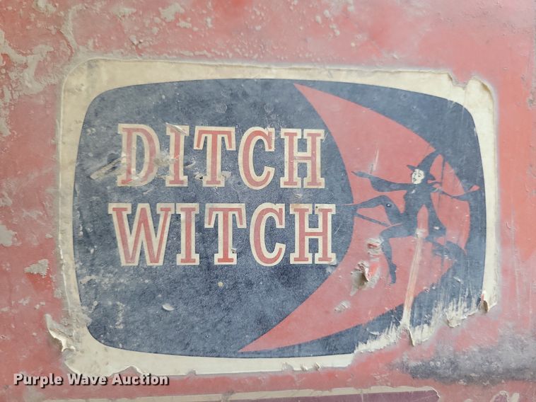 image for item JO9255 Ditch Witch C9  trencher