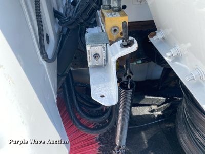 image for item KB9479 2015 Ford F450 Super Duty  street sweeper truck