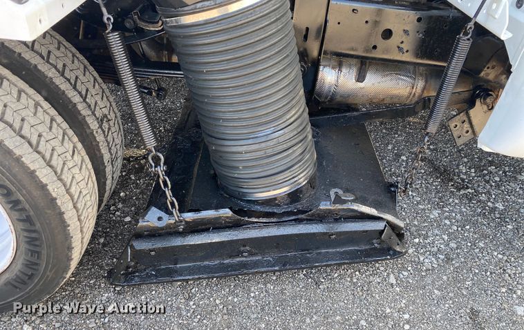 image for item KB9479 2015 Ford F450 Super Duty  street sweeper truck