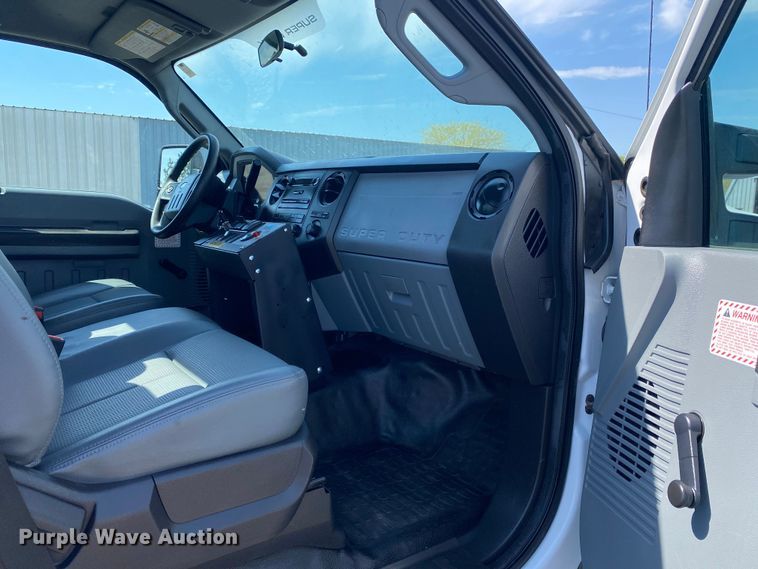 image for item KB9479 2015 Ford F450 Super Duty  street sweeper truck