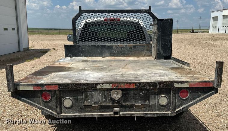 image for item KL9019 2004 Dodge Ram 3500  flatbed pickup truck