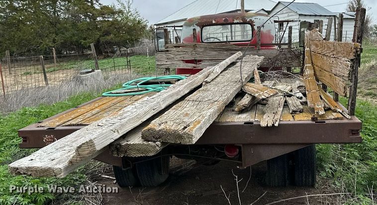 image for item KL9107 Chevrolet  grain truck