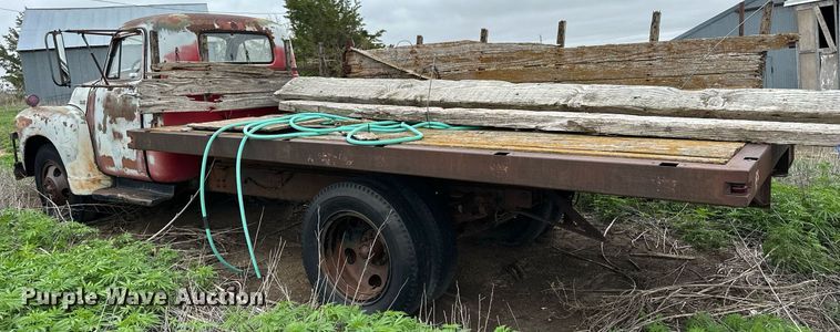 image for item KL9107 Chevrolet  grain truck