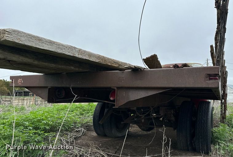 image for item KL9107 Chevrolet  grain truck