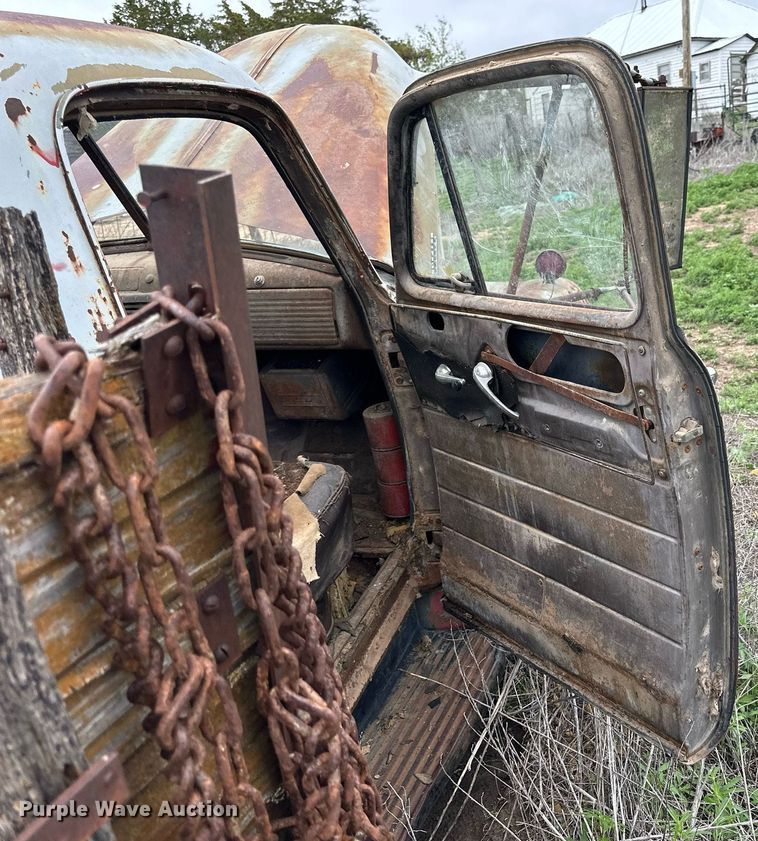 image for item KL9107 Chevrolet  grain truck