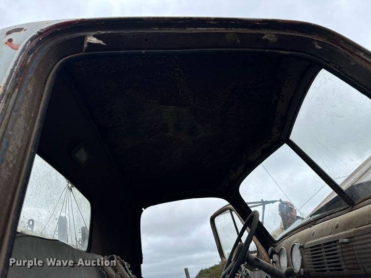 image for item KL9107 Chevrolet  grain truck