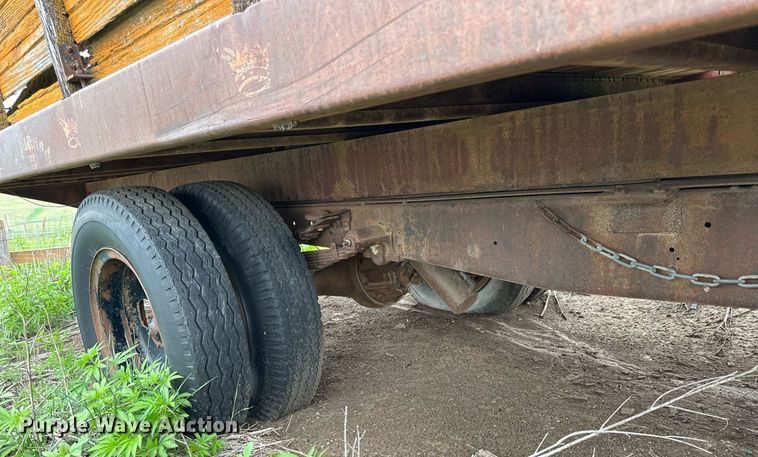 image for item KL9107 Chevrolet  grain truck