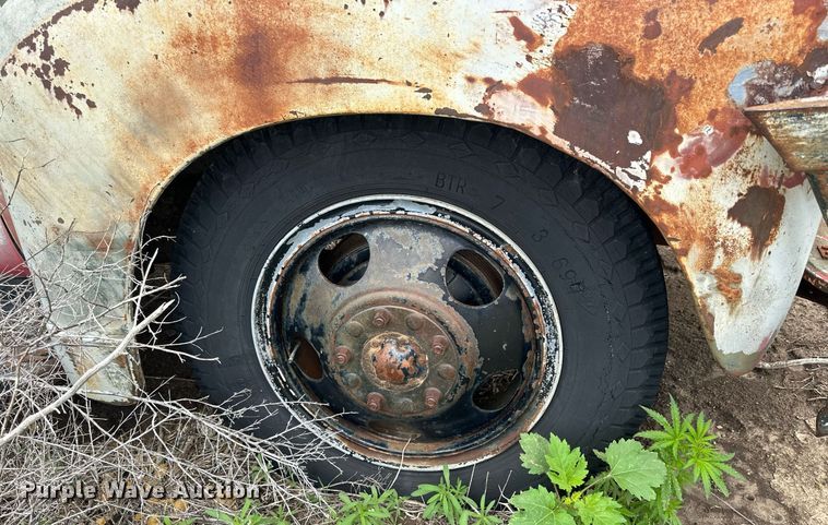 image for item KL9107 Chevrolet  grain truck