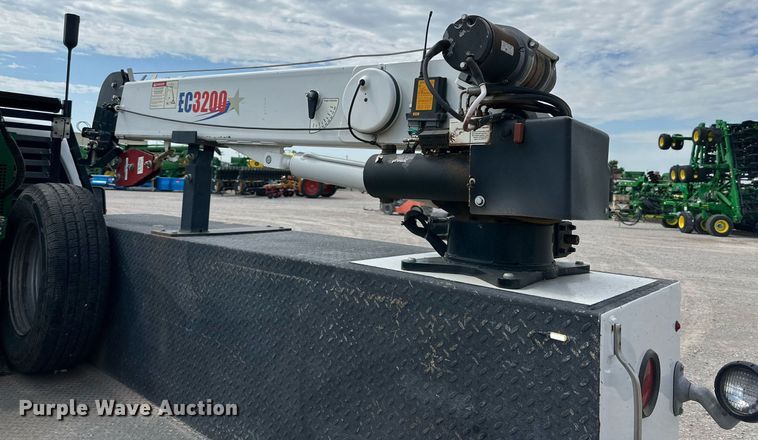 image for item KM9862 2014 Ford F350 Super Duty  utility bed pickup truck