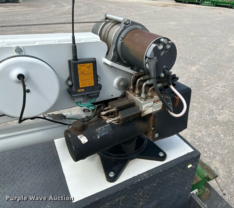 image for item KM9862 2014 Ford F350 Super Duty  utility bed pickup truck