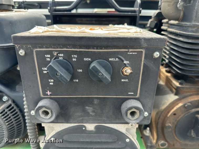 image for item KM9862 2014 Ford F350 Super Duty  utility bed pickup truck