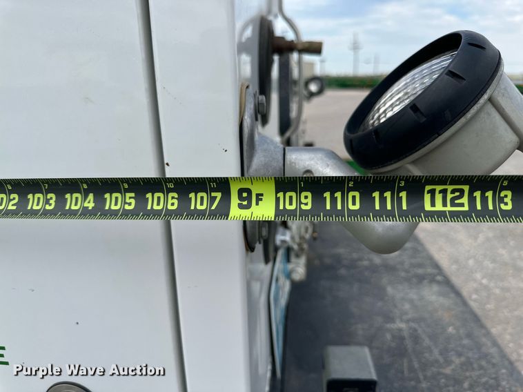 image for item KM9862 2014 Ford F350 Super Duty  utility bed pickup truck