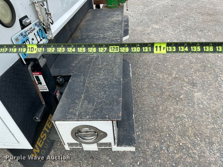 image for item KM9862 2014 Ford F350 Super Duty  utility bed pickup truck