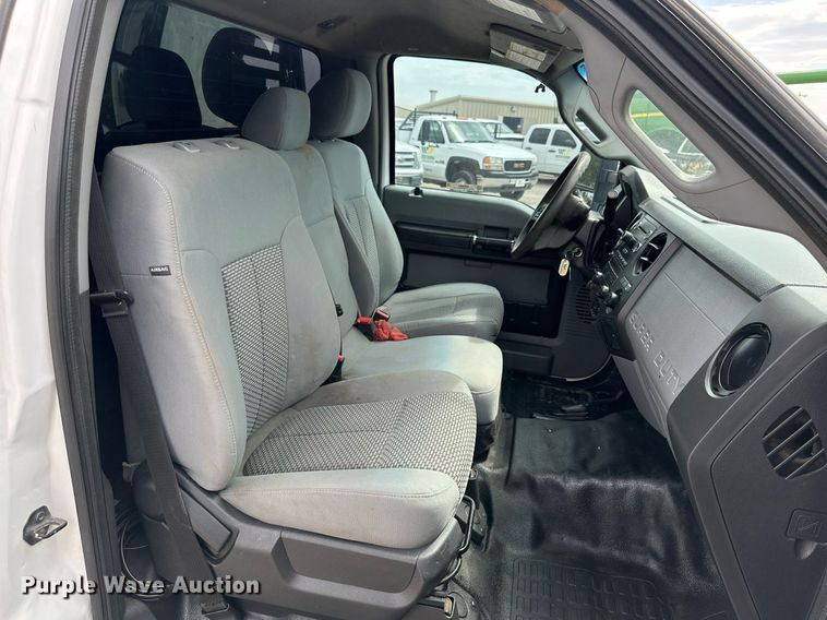 image for item KM9862 2014 Ford F350 Super Duty  utility bed pickup truck