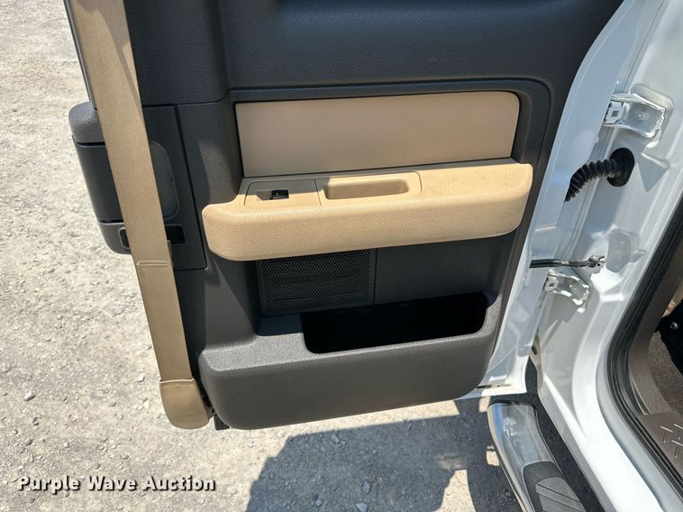 image for item KM9906 2012 Ford F150  SuperCab pickup truck