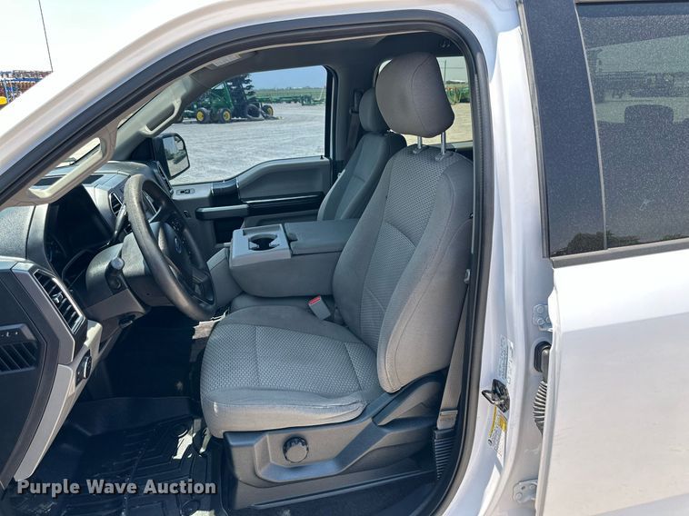 image for item KM9907 2017 Ford F150  SuperCrew pickup truck