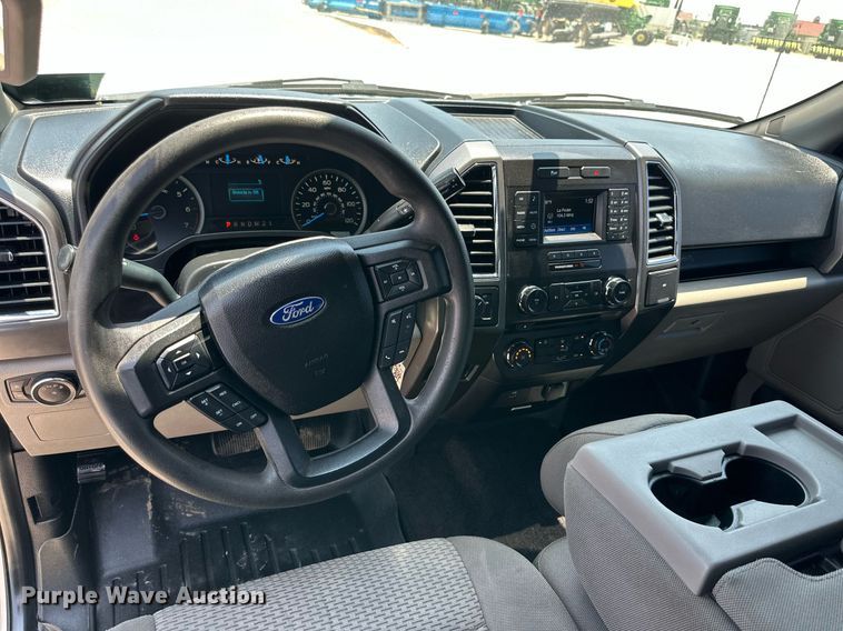 image for item KM9907 2017 Ford F150  SuperCrew pickup truck