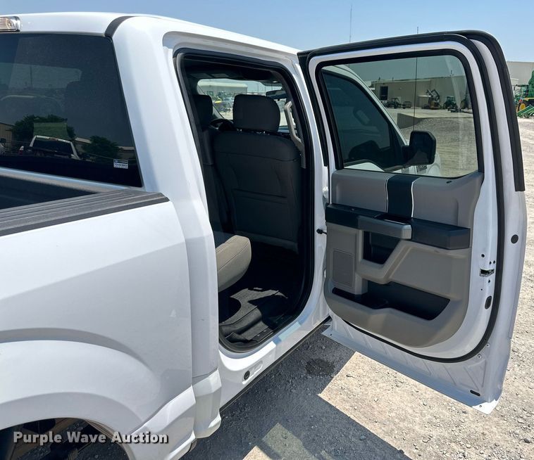 image for item KM9907 2017 Ford F150  SuperCrew pickup truck